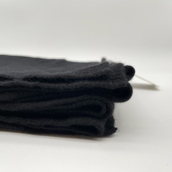 Eterne | NWT Luca Cashmere Scarf in Black 67.5in x 18.5in - Picture 4 of 8